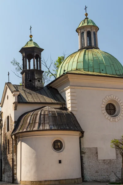 Iglesia de Santiago en la Plaza Principal de Cracovia, Polonia —  Fotos de Stock