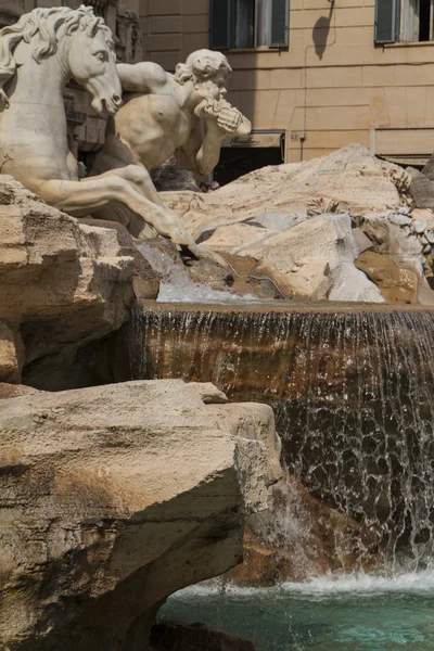 Fountain di Trevi - most famous Rome's fountains in the world. I — Stock Photo, Image