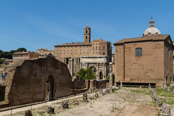 Rovine romane a roma, forum — Foto Stock