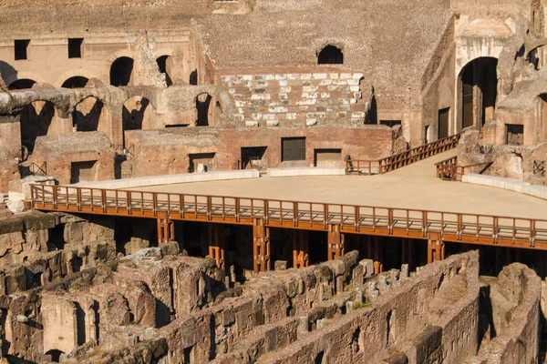 Coliseo en roma, italia — Foto de Stock