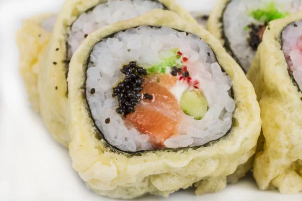 Japanese Cuisine -Tempura Maki Sushi (Deep Fried Roll made of sa — Stock Photo, Image