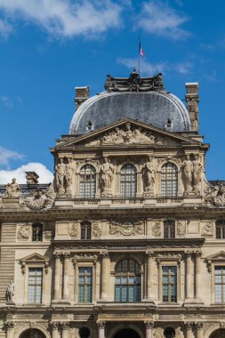 Paris - Haziran 7: louvre louvre müzesinde 7 Haziran 2012 tarihinde bina