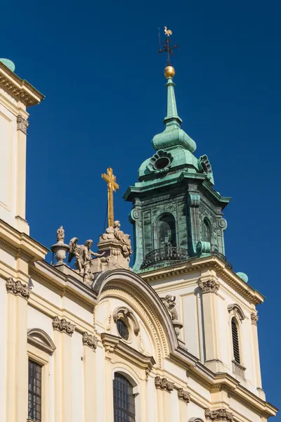 Igreja da Santa Cruz (Kosciol Swietego Krzyza), Varsóvia, Polónia — Fotografia de Stock