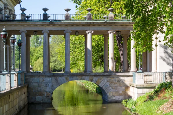 Lazienki-palatset i Lazienkiparken, Warszawa. Lazienki krolewskie. — Stockfoto