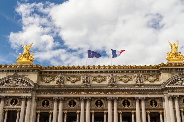 Архитектурные детали Парижской оперы
