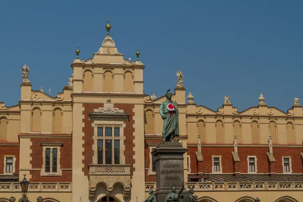 Krakow, Polonya bina sukiennice — Stok fotoğraf