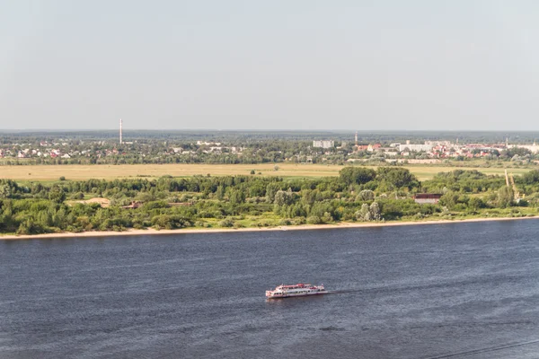 Geweldig uitzicht over de rivier de Wolga in Nizjni novgorod, Rusland — Stockfoto