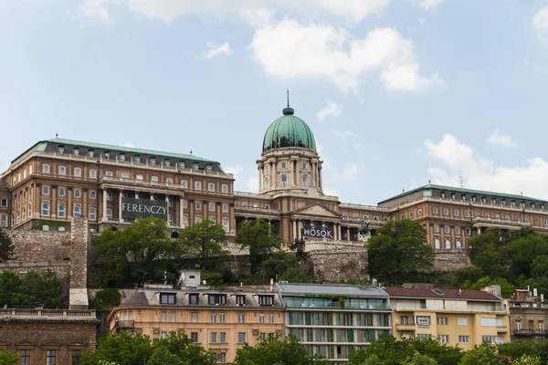 Histórico Palacio Real de Budapest —  Fotos de Stock