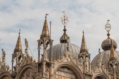 Saint işaretleri Bazilikası, katedral, kilise heykel mozaik ayrıntıları