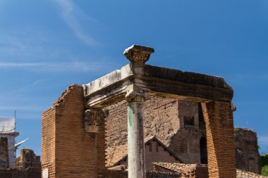 Roma harabeleri, forum