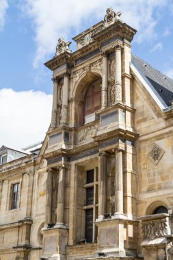 güzel Paris sokaklarında