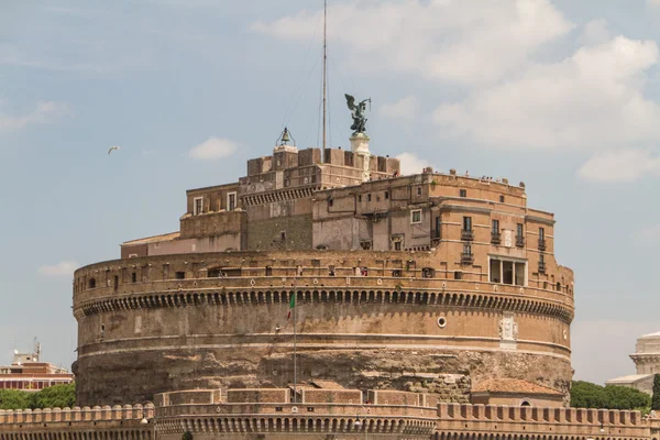 El Mausoleo de Adriano, conocido como el Castel Sant 'Angelo en Rom —  Fotos de Stock