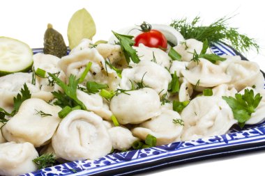 geleneksel Rus yemeği - mantı kase