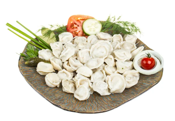 Schüssel mit traditionellem russischem Gericht - Pelmeni — Stockfoto