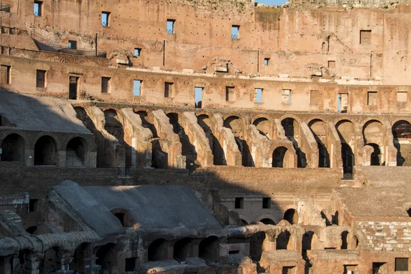 Roma 'da kolezyum, İtalya — Stok fotoğraf