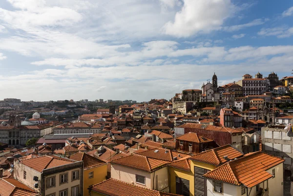 Casco antiguo en Porto (Portugal ) — Foto de Stock