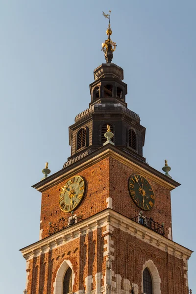 Radniční věž na hlavním náměstí v Krakově — Stock fotografie