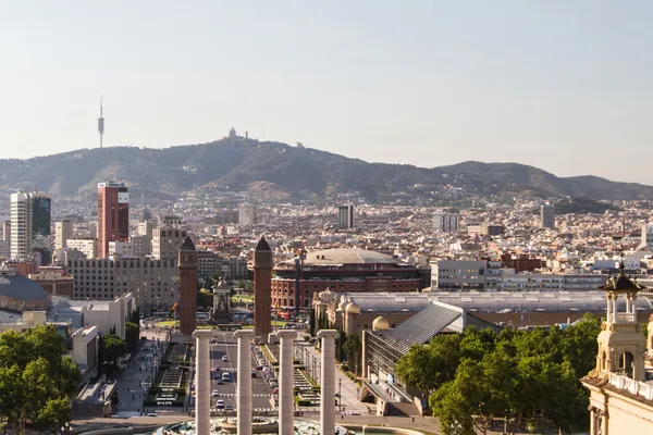 巴塞罗那天际的全景视图。西班牙. — 图库照片
