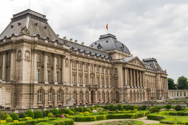 Palazzo Reale vista da Place des Palais — Foto Stock