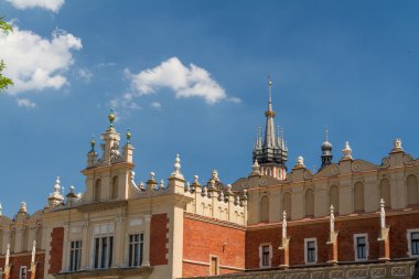 Krakow, Polonya bina sukiennice