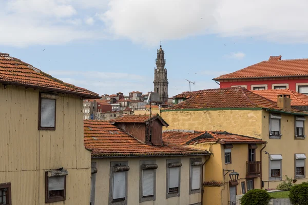 Casco antiguo en Porto (Portugal ) — Foto de Stock