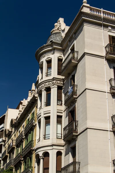 Старий прекрасною архітектурою Барселона (Іспанія) — стокове фото