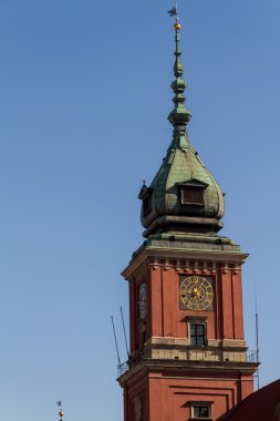 mujeres con coctailVarşova, Polonya. eski şehir - ünlü royal castle. UNESCO Dünya Mirası.