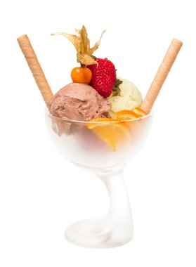 yoğurt ve bir kase içinde çikolatalı dondurma kapat