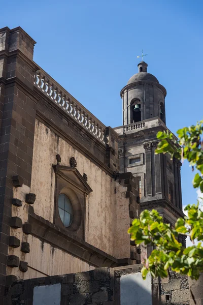 Kathedraal van Canarische eilanden, plaza de santa ana in las palmas de — Stockfoto