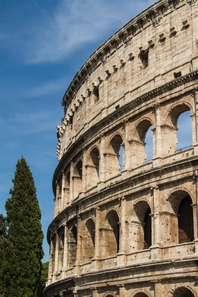 El Coliseo en Roma, Italia — Foto de Stock