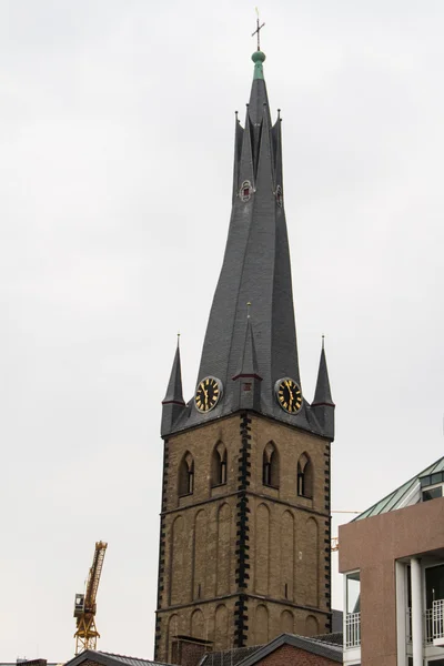 A történelmi Düsseldorf (Németország) a Rajna (Stit — Stock Fotó