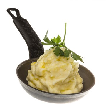 Tavada kavrulmuş patates püresi