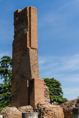 Roma harabeleri, forum