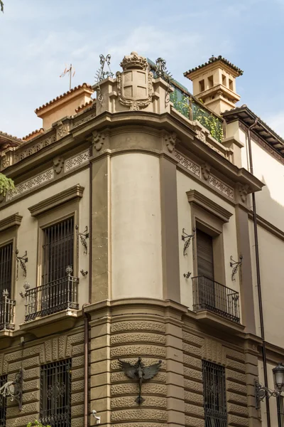 Königspalast in Madrid - architektonischer Hintergrund — Stockfoto