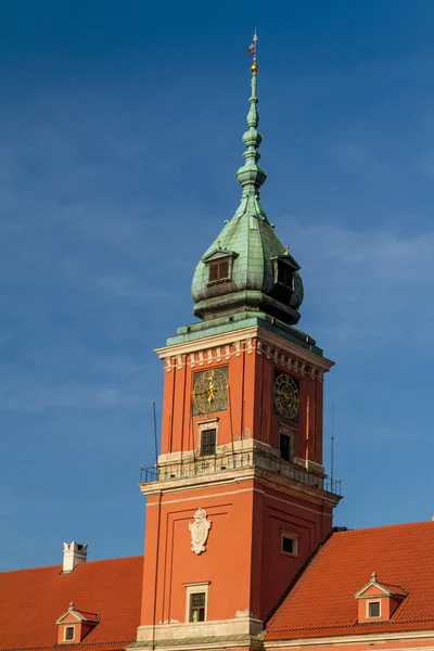 ワルシャワ、ポーランド。旧市街の有名なロイヤル城。ユネスコ世界遺産. — ストック写真