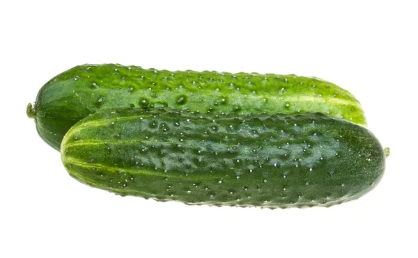 Здорова їжа. Зелені огірки ізольовані на білому тлі — стокове фото