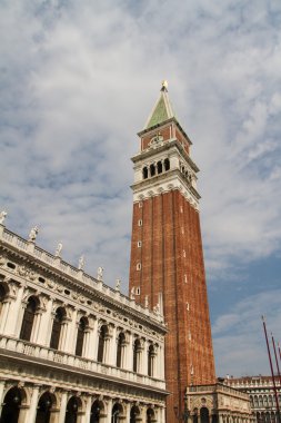 St mark's campanile - campanile di san marco İtalyanca, Venedik, İtalya San Marco Bazilikası'nın çan kulesi.
