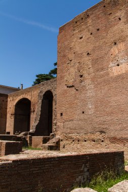 Roma harabeleri, forum