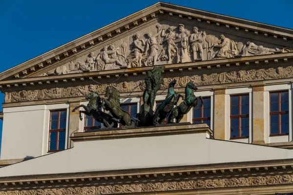 Varsóvia, Polónia - Ópera Nacional e Teatro Nacional — Fotografia de Stock