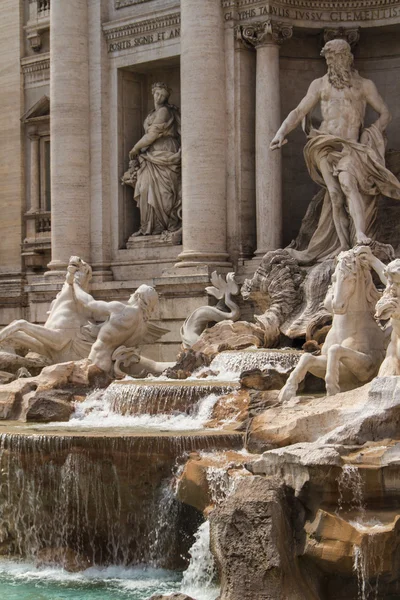 Fountain di Trevi - most famous Rome's fountains in the world. I — Stock Photo, Image