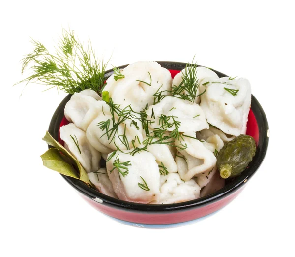 Schüssel mit traditionellem russischem Gericht - Pelmeni — Stockfoto