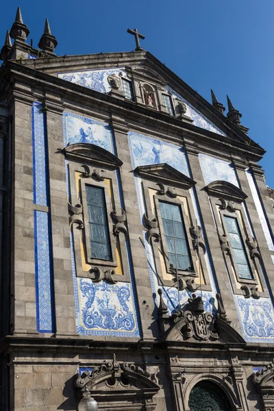 Santo ildefonso barock kyrka i porto portugal — Stockfoto