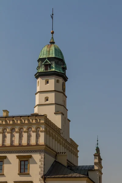 Das Rathaus aus dem 15. Jahrhundert inmitten des zentralen Platzes von Kazimierz — Stockfoto