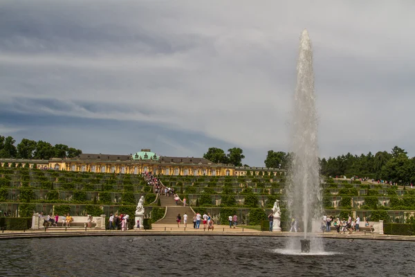 Schloss sanssouci i potsdam, Tyskland — Stockfoto