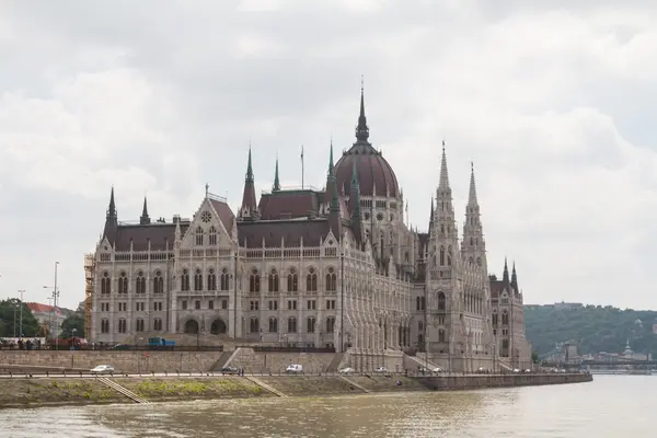 Budapešť, budova parlamentu (Maďarsko) — Stock fotografie