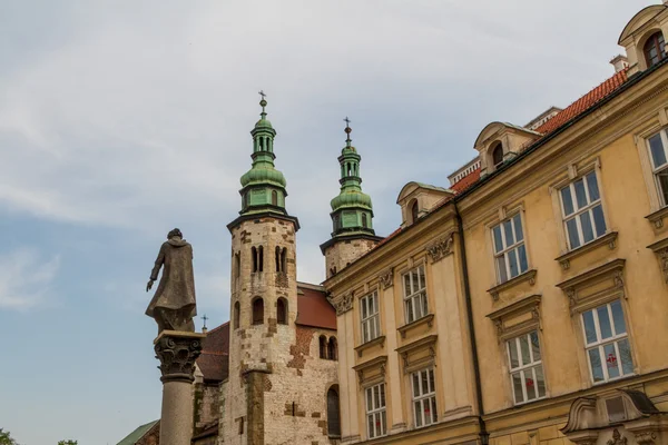 Romaanse kerk van st andrew toren in Krakau gebouwd tussen 1079-1098 — Stockfoto