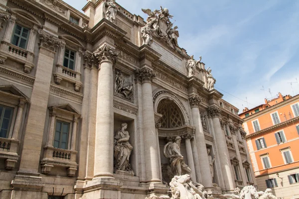 Fountain di Trevi - las fuentes más famosas de Roma en el mundo. Yo... — Foto de Stock