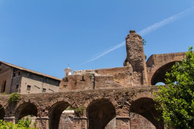 Roma harabeleri, forum