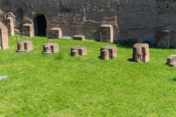 Romeinse ruïnes in Rome, forum — Stockfoto