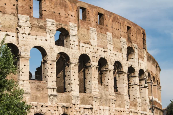 O Coliseu em Roma, Itália — Fotografia de Stock